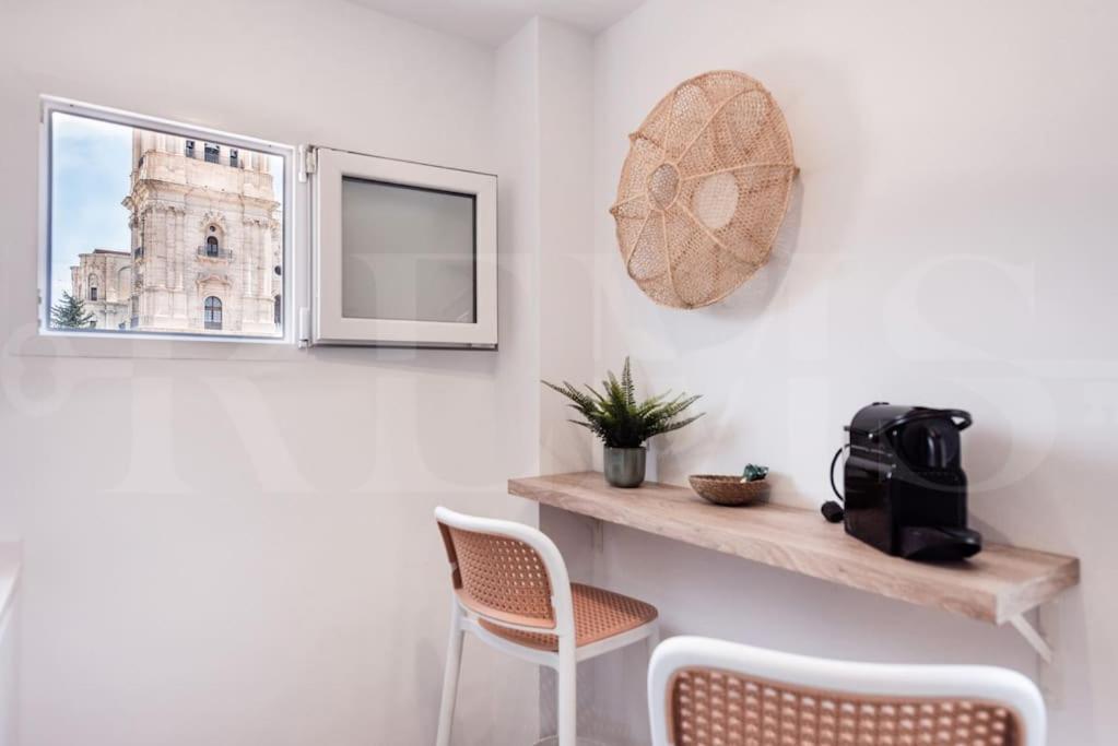 Apartment With Cathedral View & Terrace By Rems Malaga Luaran gambar