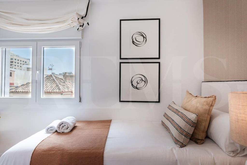 Apartment With Cathedral View & Terrace By Rems Malaga Luaran gambar